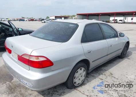 2000 Honda Accord 2.3 Lx из США, поврежденный, VIN 3HGCG6657YG704932